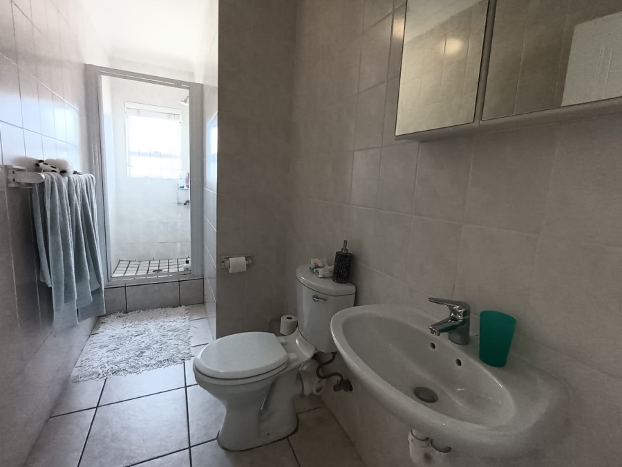 To Let 2 Bedroom Property for Rent in Big Bay Western Cape